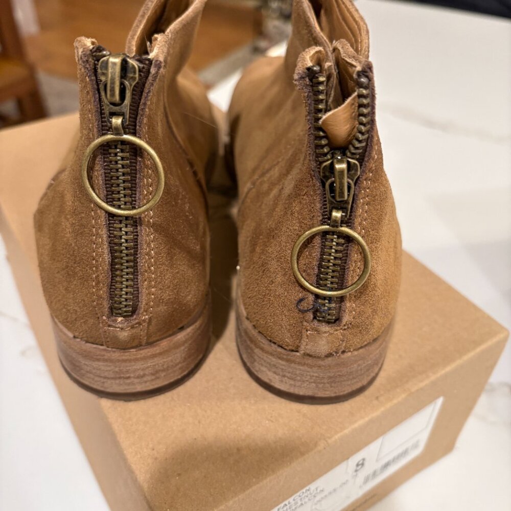 Women's Beek - Falcon suede ankle bootie - Chestnut - Size 8 - Picture 13 of 13
